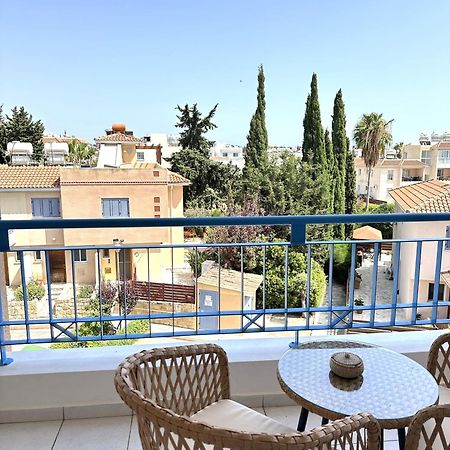 H&O Golden Sun Suite Paphos Eksteriør billede