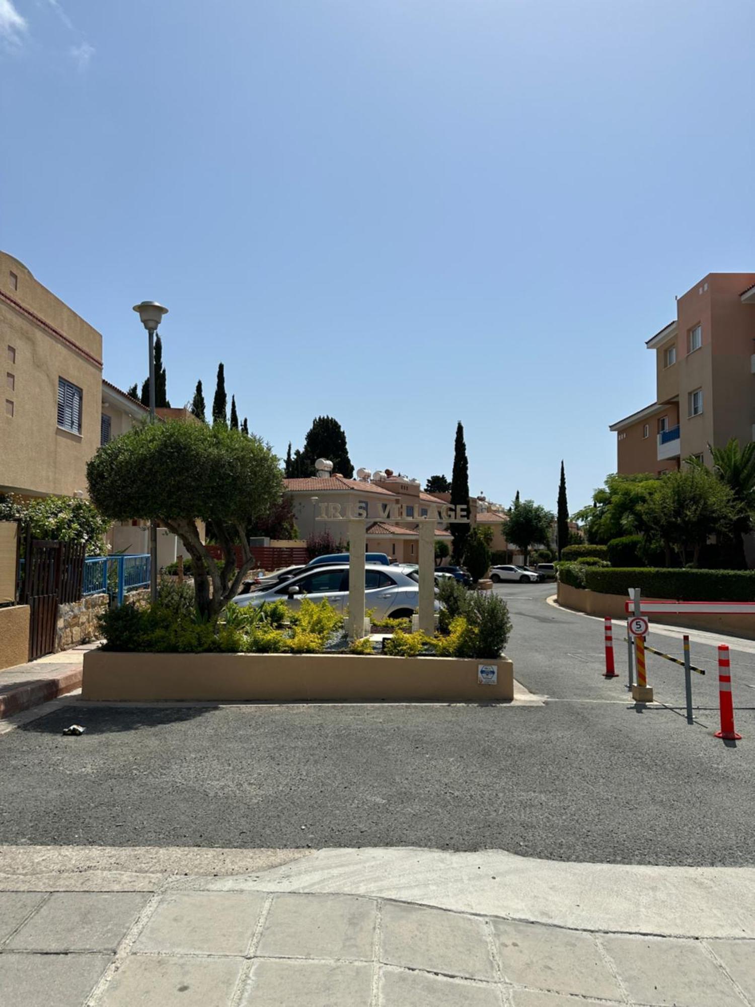 H&O Golden Sun Suite Paphos Eksteriør billede